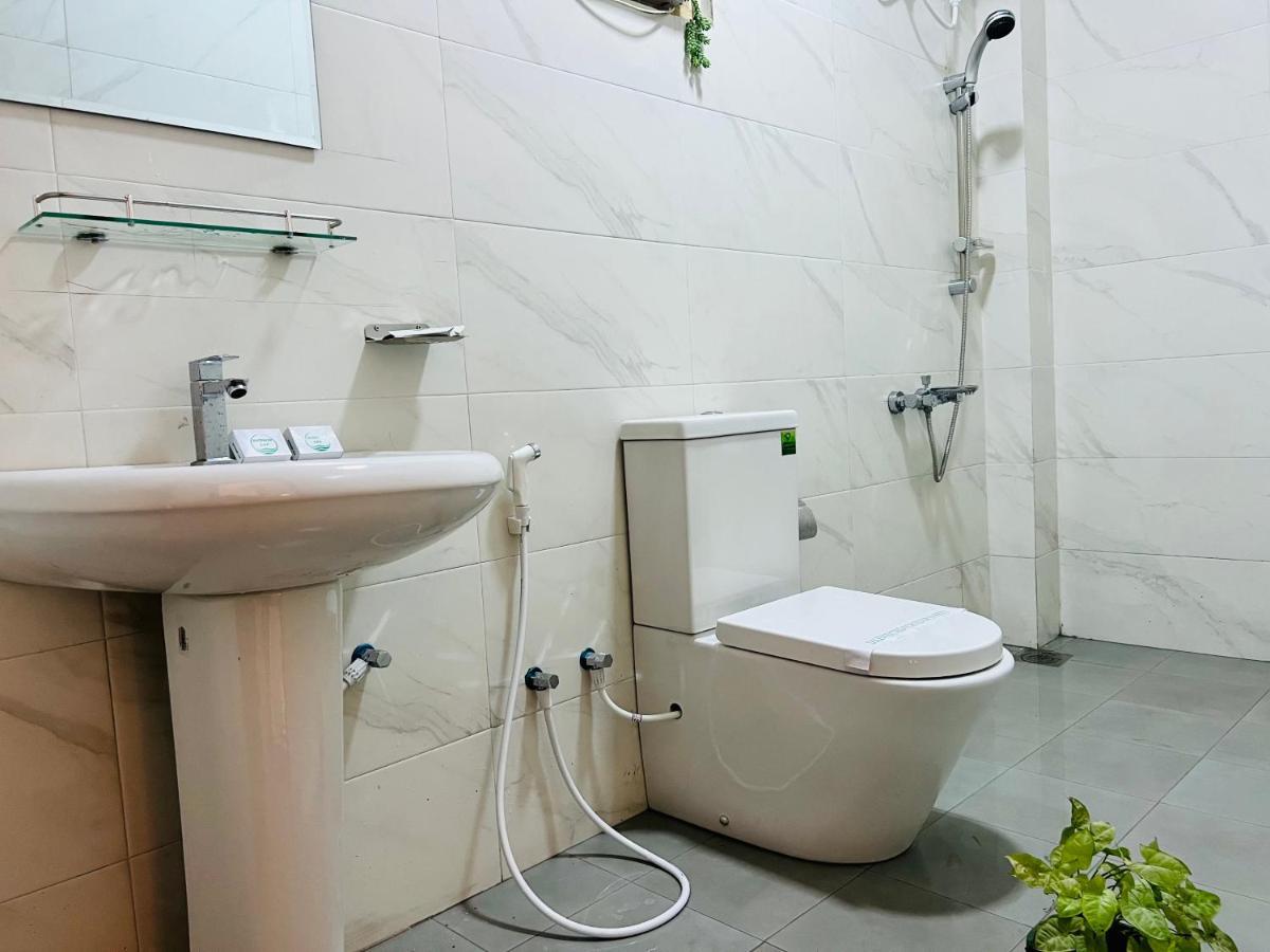 Heaven Breeze Hotel Канди Екстериор снимка