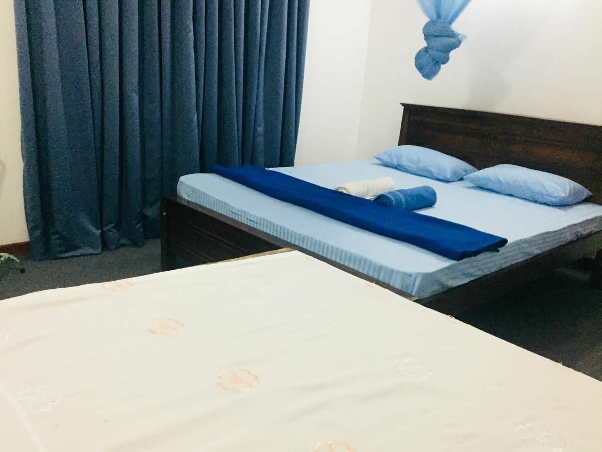 Heaven Breeze Hotel Канди Екстериор снимка
